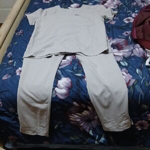 Figs Gray Scrub Set Joggers/Top